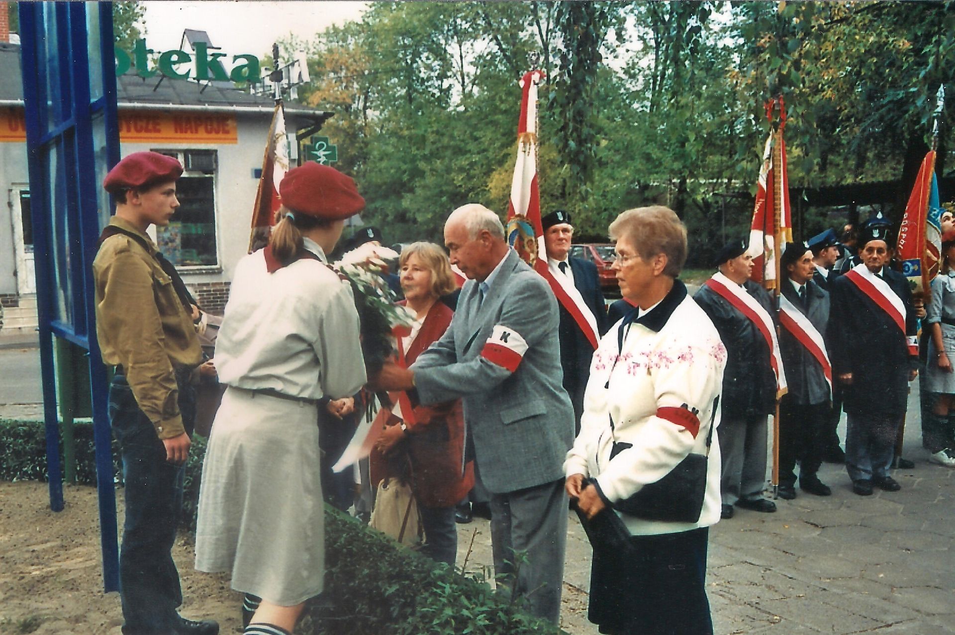 Zdjęcie przedstawiające m.in Jana Bolesława Wiśniewskiego