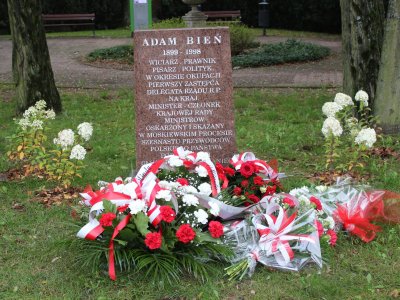 Pomnik Adama Bienia